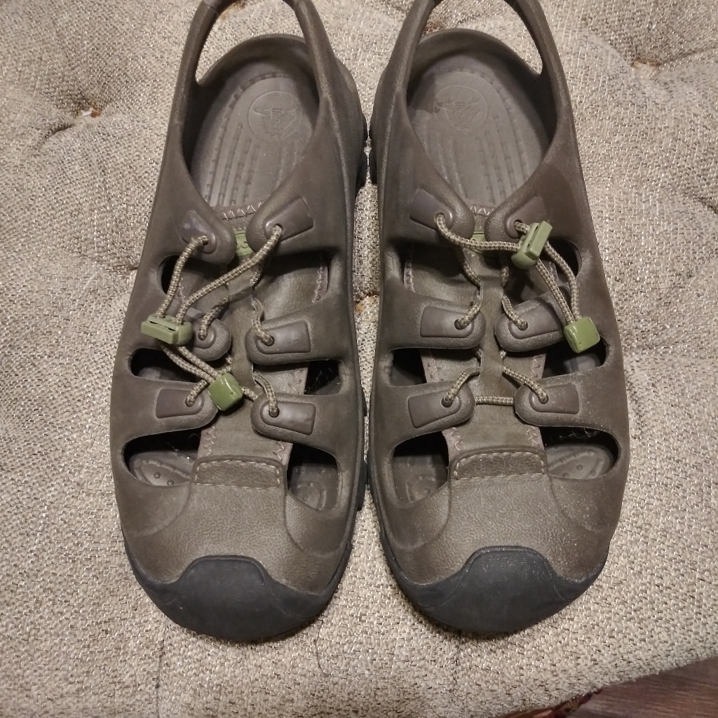 Crocs